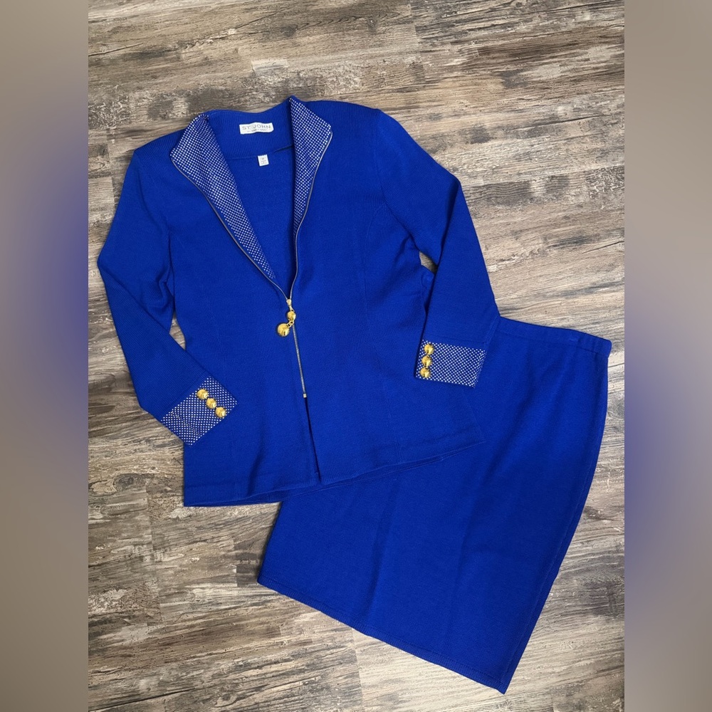 St. John Women’s Blue Knit Skirt Suit Embellished Jacket With Gold Accents Sz 12